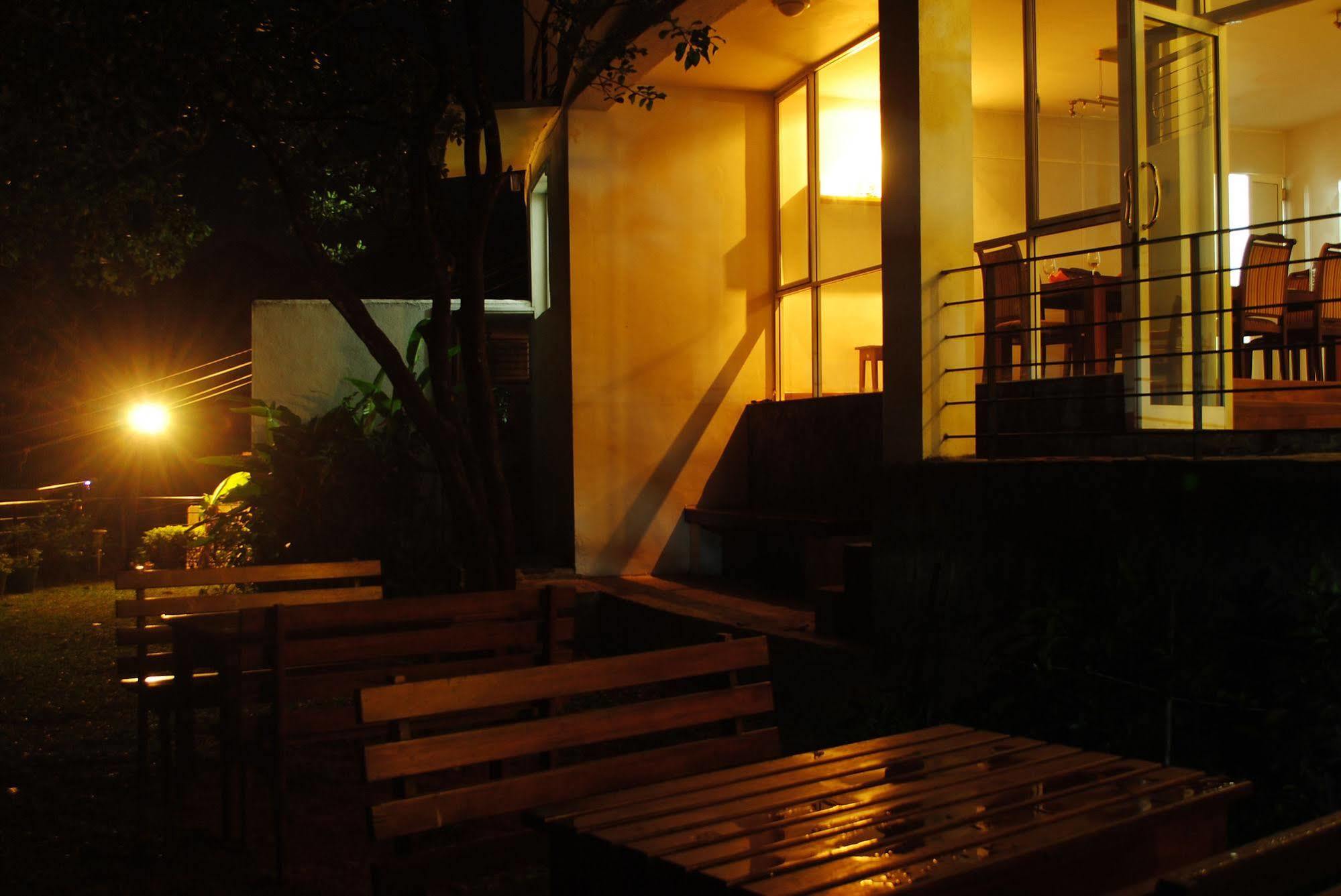 Hotel See Kandy Kültér fotó