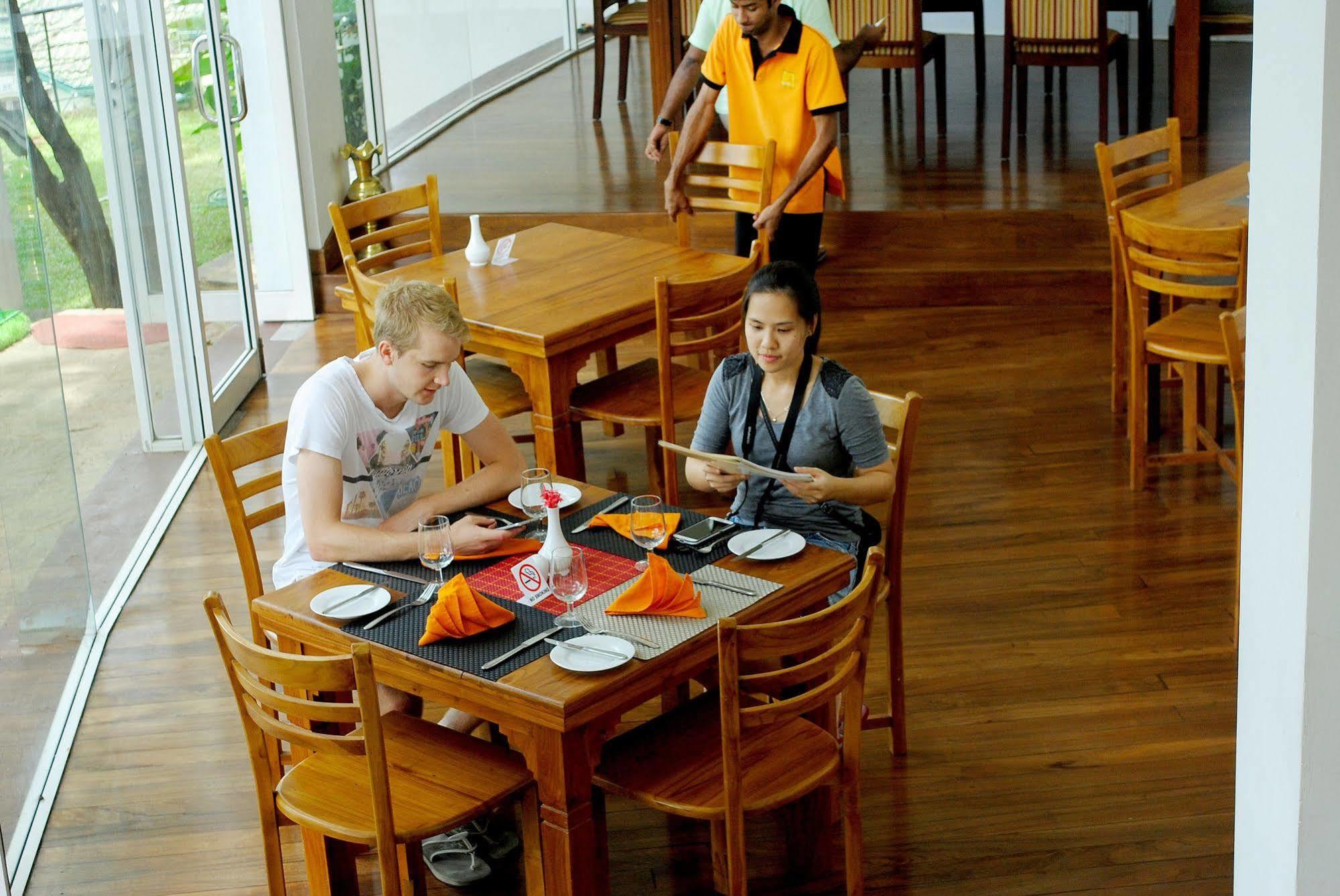 Hotel See Kandy Kültér fotó